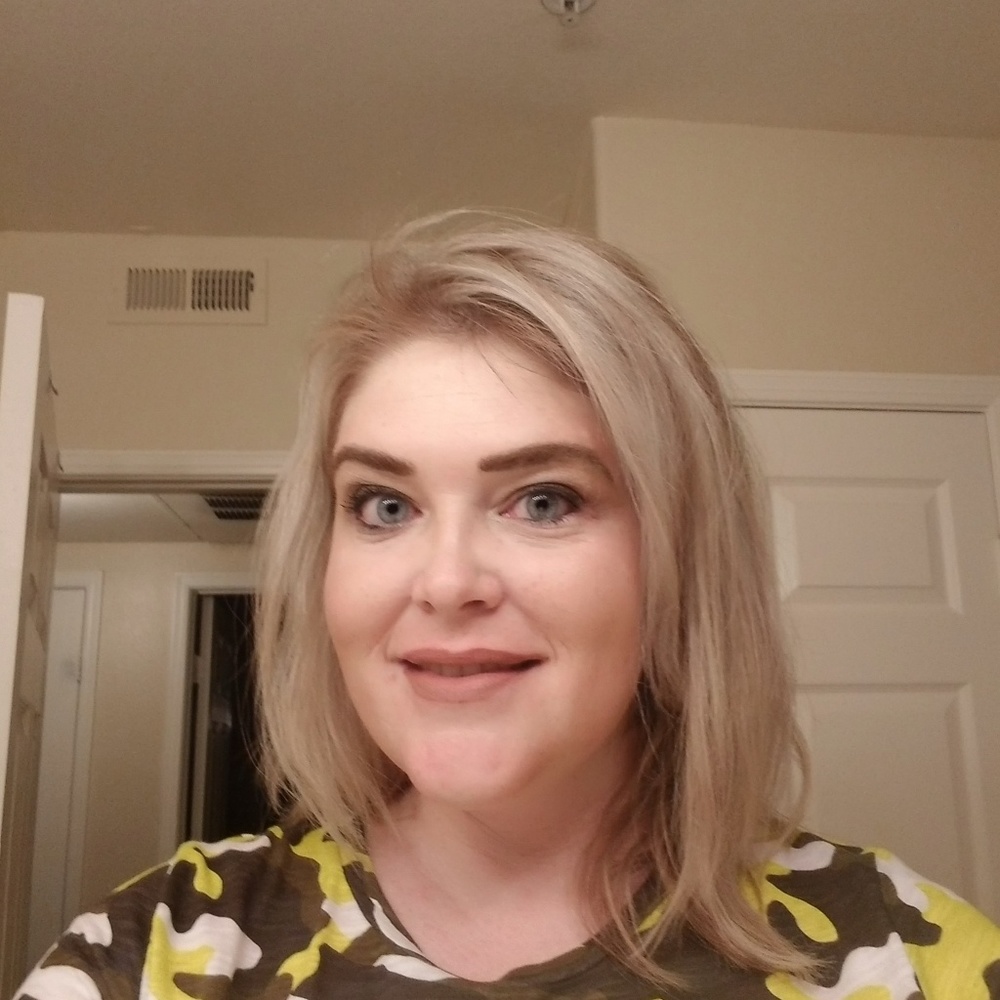 Meet your Posher, Crista